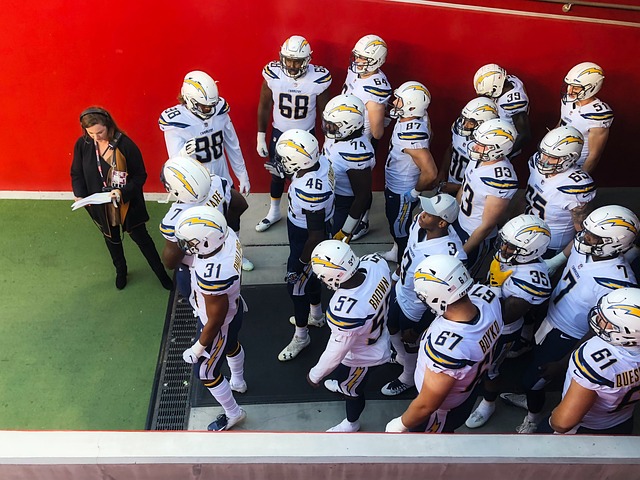 NBA最新排名:勇士重回西部第6快船跌第8 杜兰特伤退太阳前景黯淡.